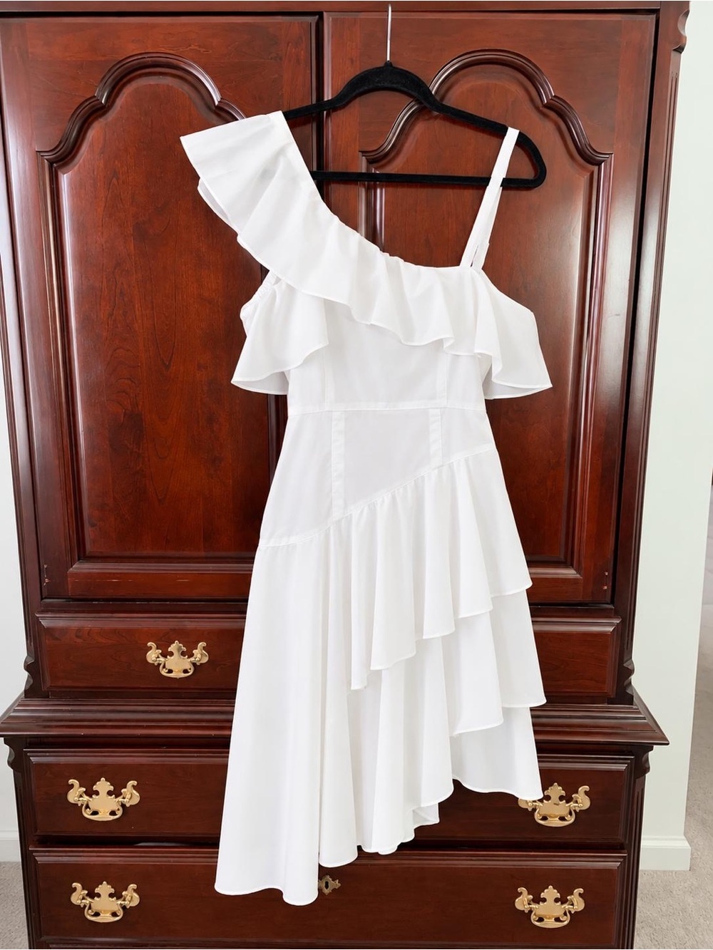 Kendall & Kylie White One-Shoulder Ruffle Asymmetrical Midi Dress